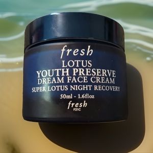 NEW fresh Lotus Youth Preserve Radiance Renewal Night Cream
